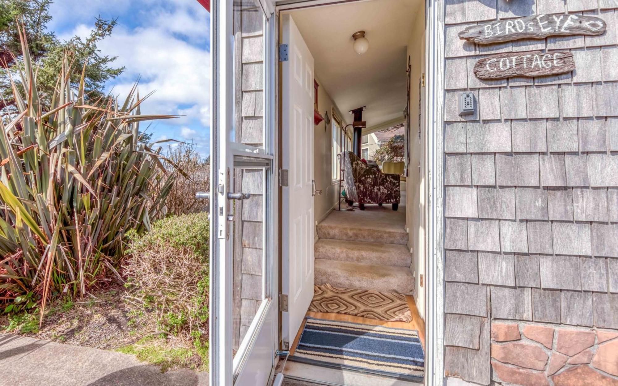 Birds Eye Beach House Lincoln City Exterior photo